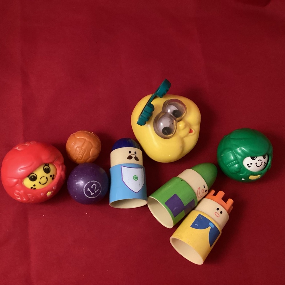 Vintage mixed incomplete parts toys lot